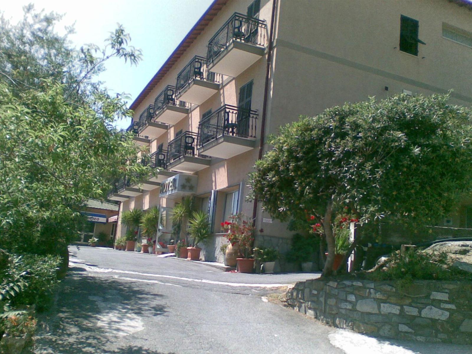 Albergo Ristorante San Matteo San Bartolomeo al Mare Kültér fotó