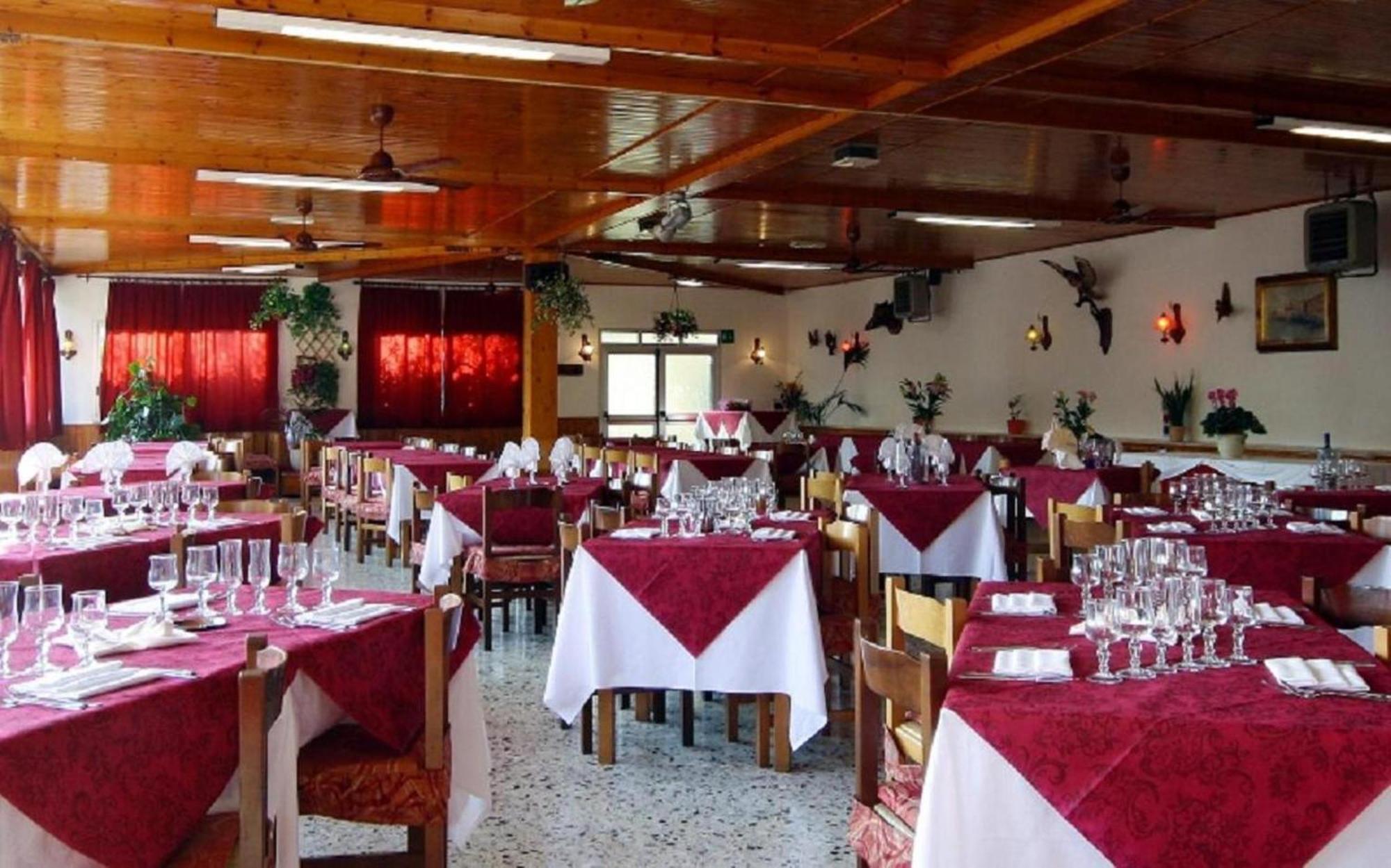 Albergo Ristorante San Matteo San Bartolomeo al Mare Kültér fotó